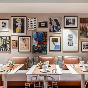 Hotel Republik, Lione