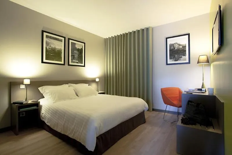 ***  Adonis Lyon Dock Ouest Aparthotel France