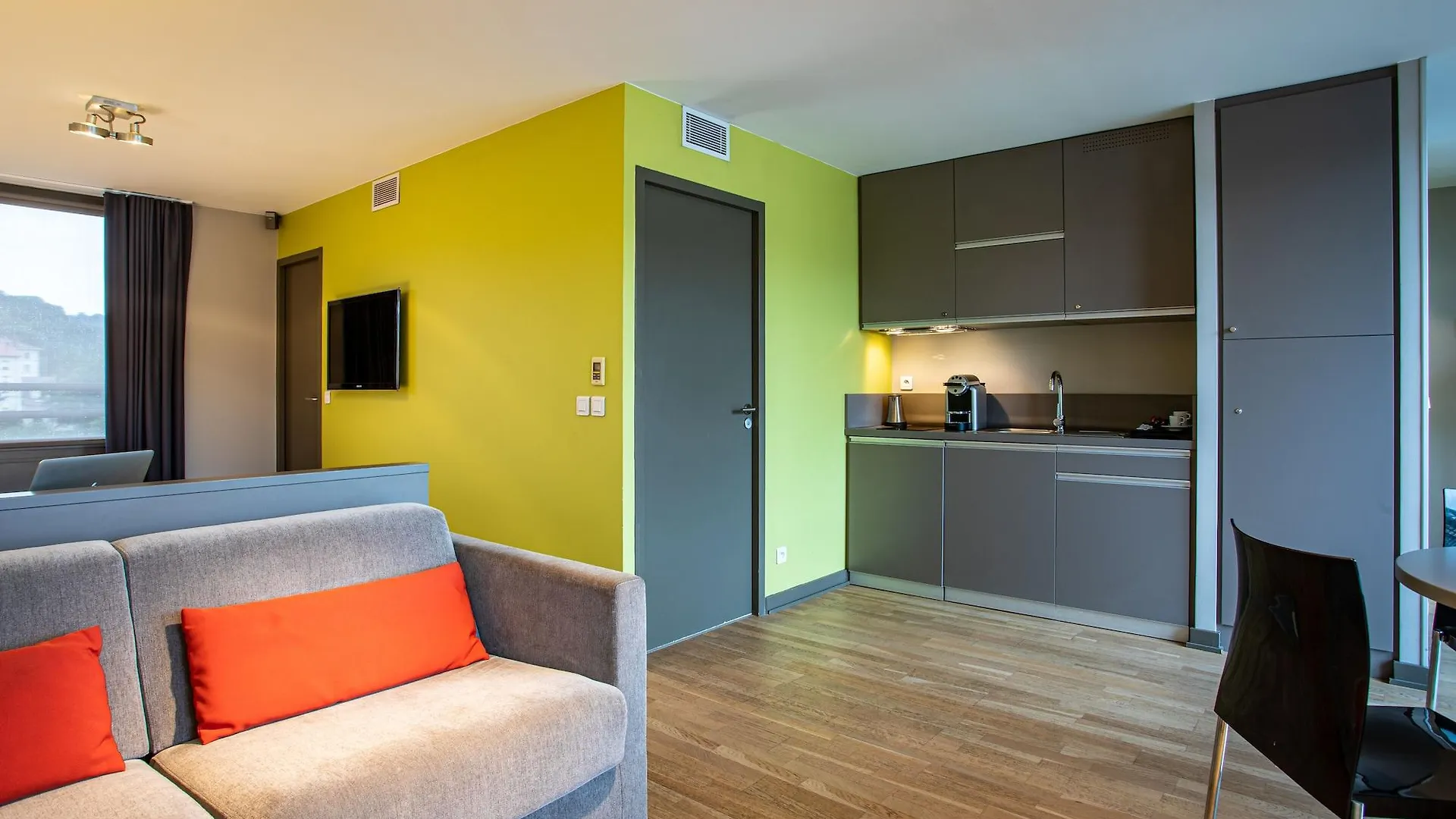 Aparthotel Adonis Lyon Dock Ouest 3*,  Francia